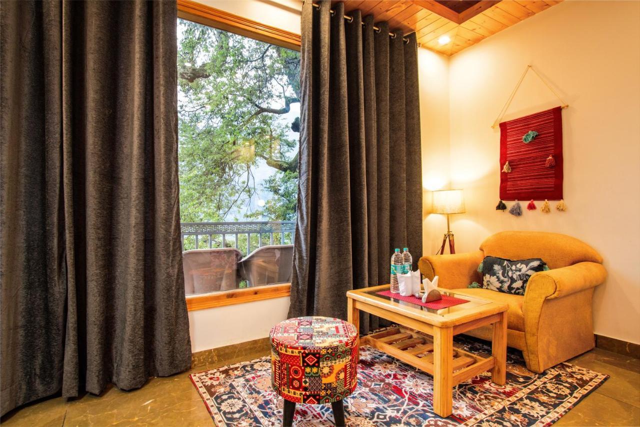 Eden Oaks Hotel Manali  Exterior photo