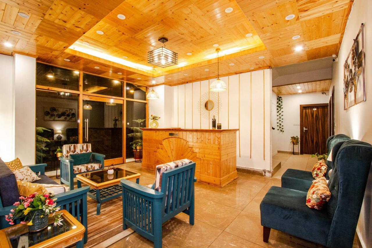 Eden Oaks Hotel Manali  Exterior photo