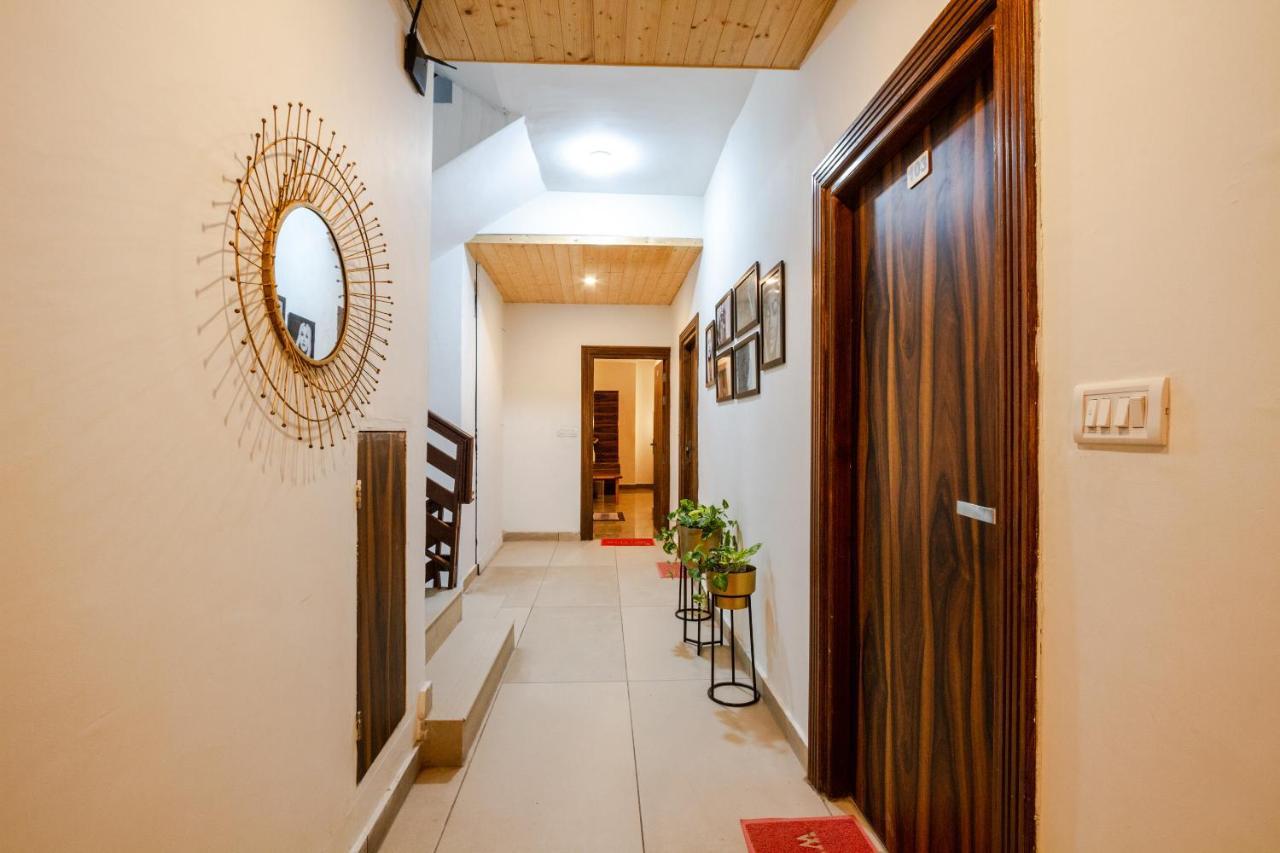 Eden Oaks Hotel Manali  Exterior photo