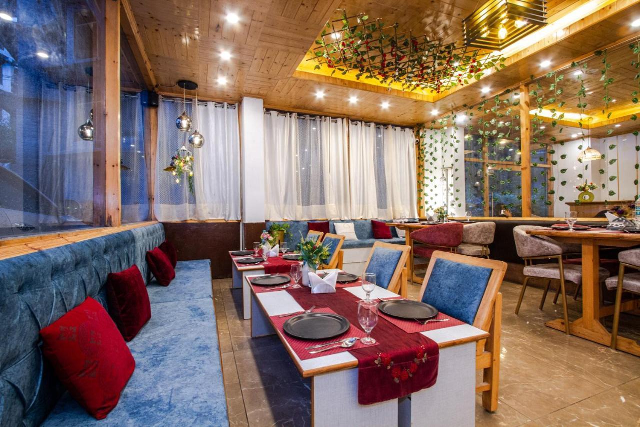 Eden Oaks Hotel Manali  Exterior photo