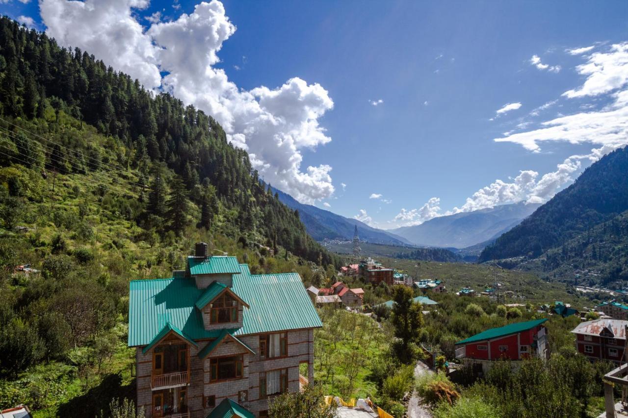 Eden Oaks Hotel Manali  Exterior photo
